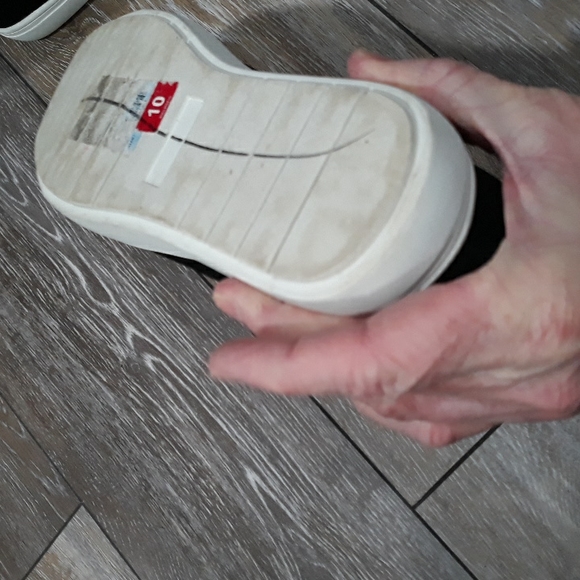 INC International Concepts black suede heel zip boots. Size 10 - Picture 6 of 11